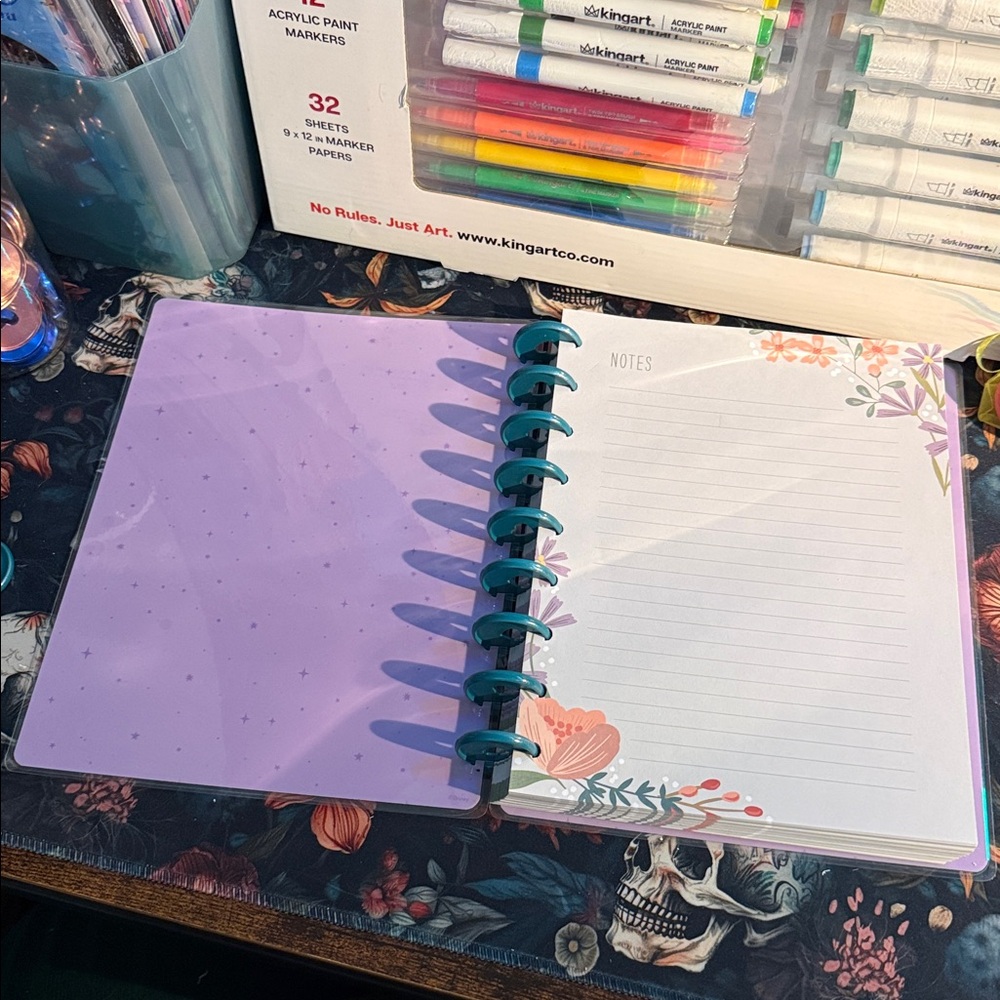 Disney Happy Planner nightmare before xmas - notebook paper & metal discs - NEW - Picture 2 of 6